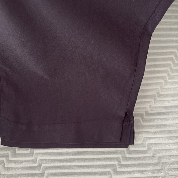 Lane Bryant Black 4 Season Slim Capri Mid Size. Button/ 2 Hook Closure. Size 20 - Picture 6 of 11